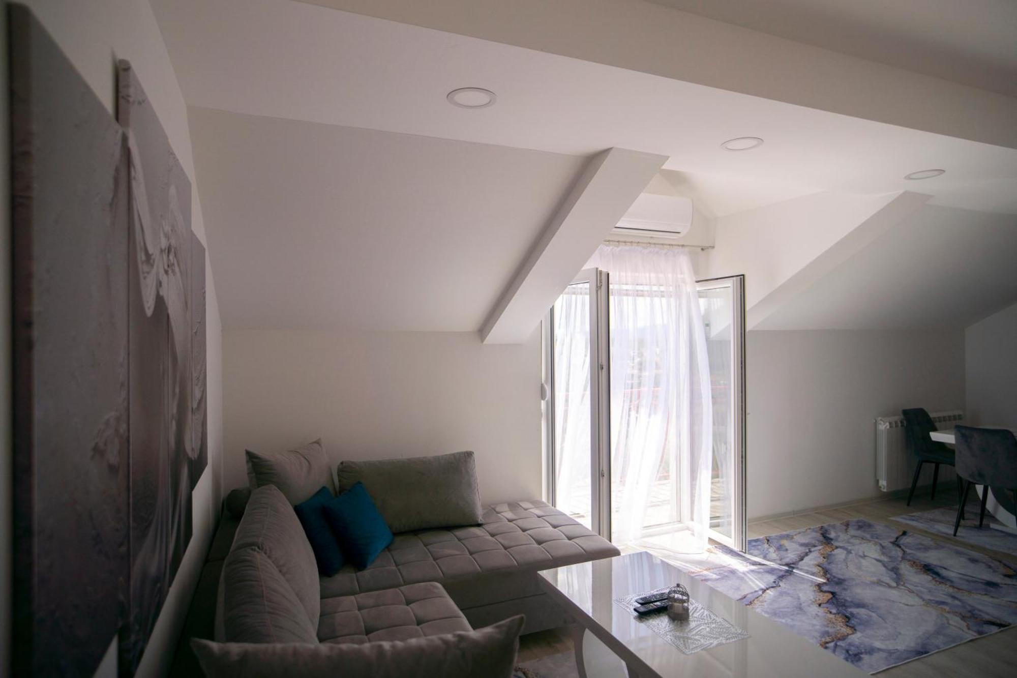 Luxury Apartments Milicevic トレビニエ エクステリア 写真